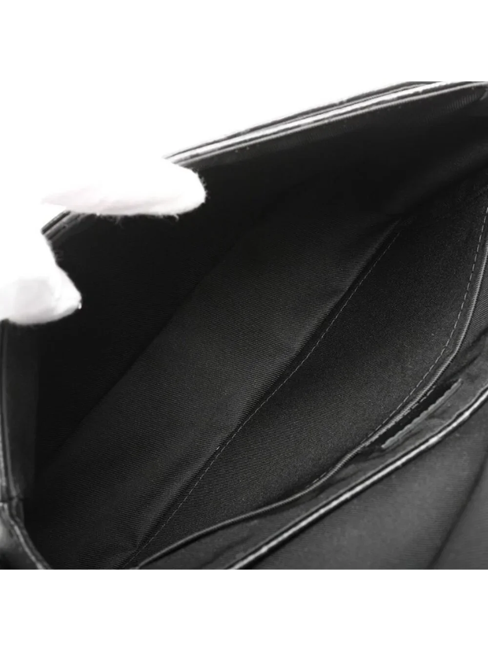 Louis Vuitton Shoulder Bag District